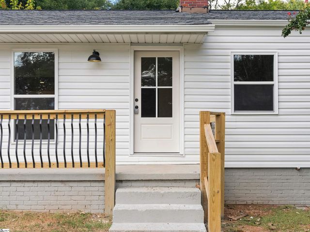 323 Crosby Circle, Greenville, SC 29605