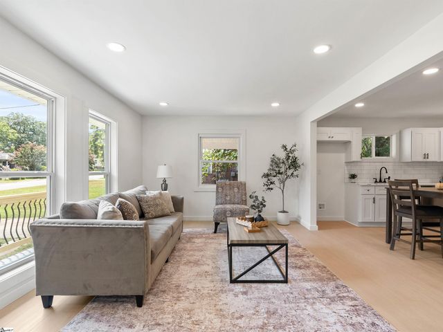 323 Crosby Circle, Greenville, SC 29605