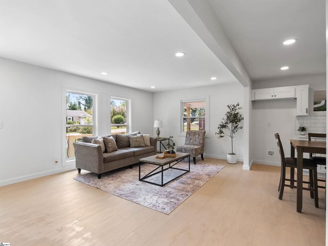 323 Crosby Circle, Greenville, SC 29605