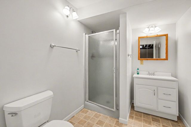 1257 Cr-325 E, Valparaiso, IN 46383