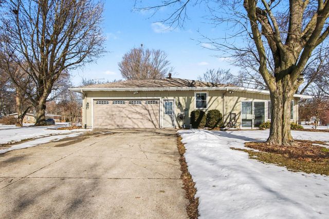 1257 Cr-325 E, Valparaiso, IN 46383