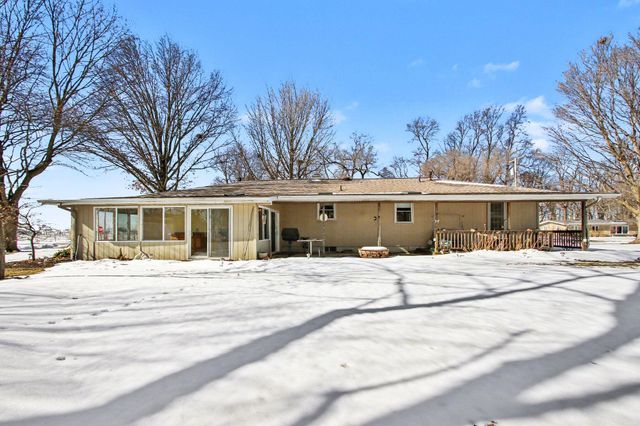 1257 Cr-325 E, Valparaiso, IN 46383