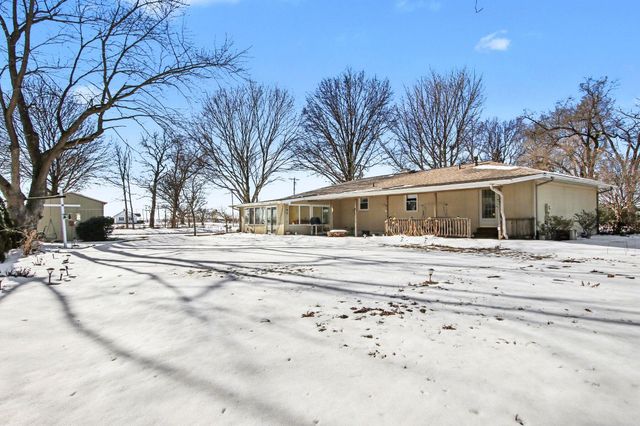 1257 Cr-325 E, Valparaiso, IN 46383