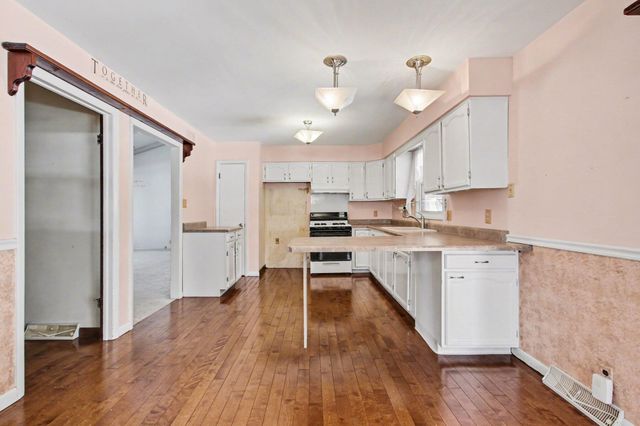 1257 Cr-325 E, Valparaiso, IN 46383