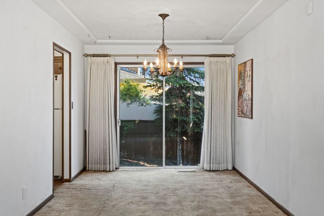 6712 N Fleming St, Spokane, WA 99208
