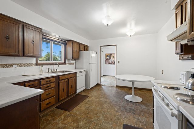 6712 N Fleming St, Spokane, WA 99208
