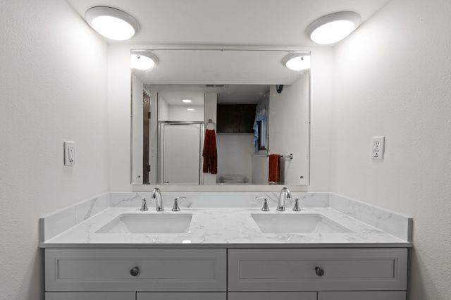 6712 N Fleming St, Spokane, WA 99208