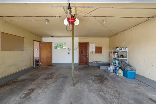 6712 N Fleming St, Spokane, WA 99208