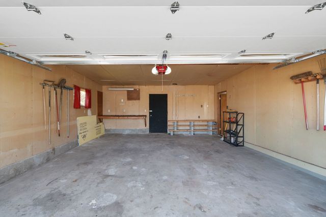6712 N Fleming St, Spokane, WA 99208