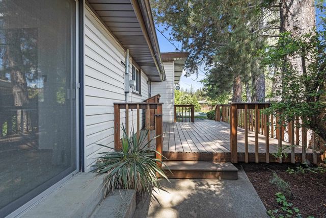 6712 N Fleming St, Spokane, WA 99208