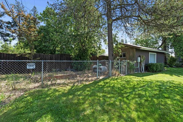 6712 N Fleming St, Spokane, WA 99208