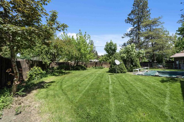 6712 N Fleming St, Spokane, WA 99208