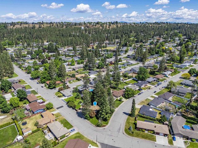 6712 N Fleming St, Spokane, WA 99208