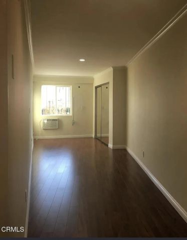 567 S Wilton 11, Los Angeles, CA 90020