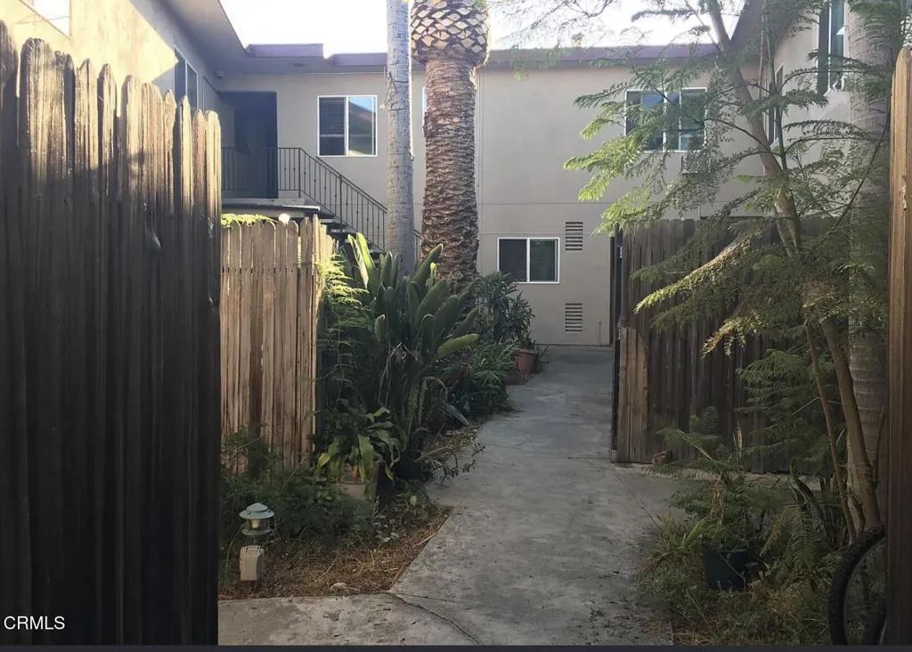 567 S Wilton 11, Los Angeles, CA 90020