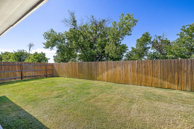 107 Nathaniel DR, Taylor, TX 76574