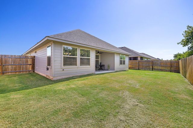 107 Nathaniel DR, Taylor, TX 76574