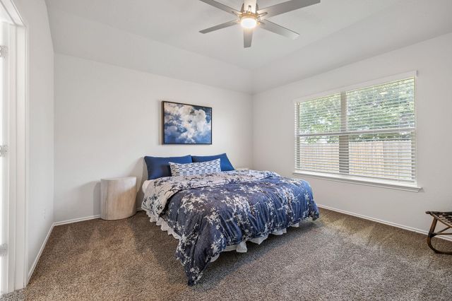 107 Nathaniel DR, Taylor, TX 76574