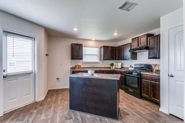 7607 Powder Gorge, Converse, TX 78109