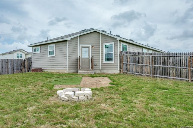 7607 Powder Gorge, Converse, TX 78109