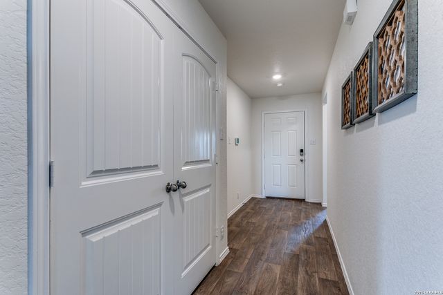 7607 Powder Gorge, Converse, TX 78109