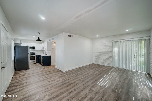 2919 N 38TH Street, Phoenix, AZ 85018