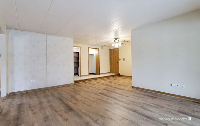 5206 Midlothian Turnpike 203, Crestwood, IL 60418