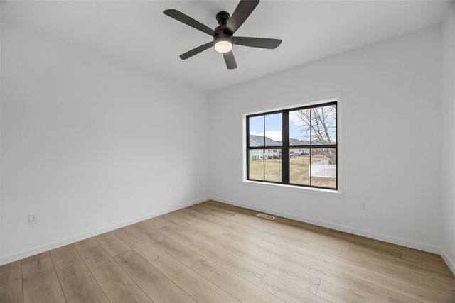 5036 Elderton Drive, Marion, IA 52302