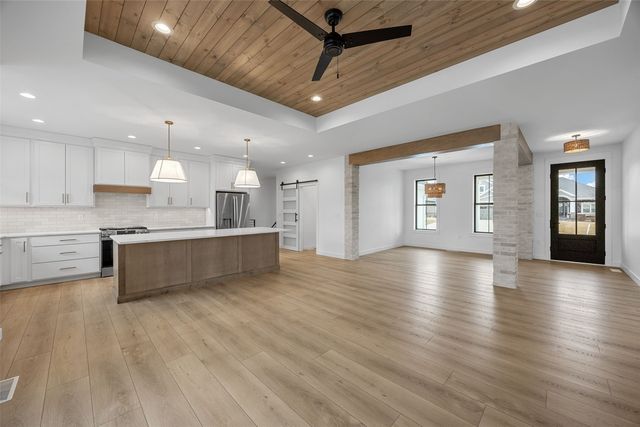 5036 Elderton Drive, Marion, IA 52302