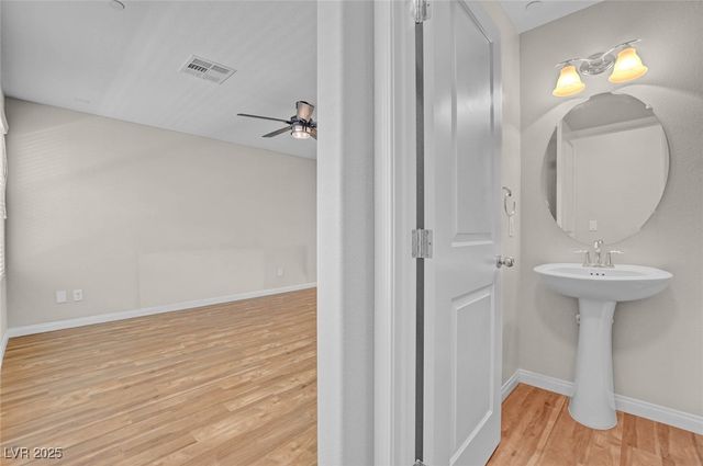 9050 West Tropicana Avenue 1066, Las Vegas, NV 89147