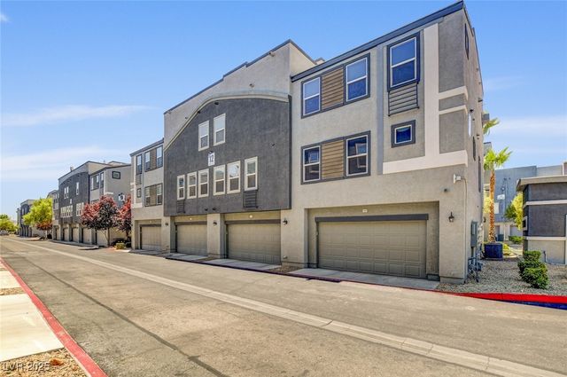 9050 West Tropicana Avenue 1066, Las Vegas, NV 89147