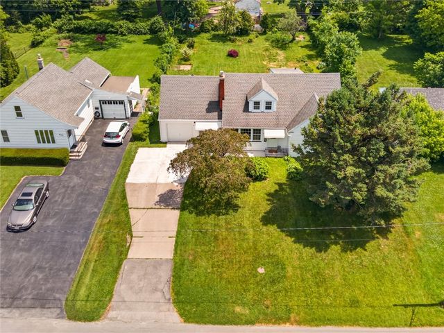 319 Windsor Road, Greece, NY 14612