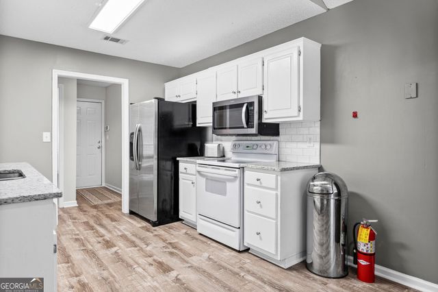 5 Queens Court, Sharpsburg, GA 30277