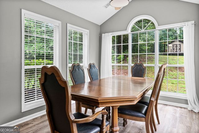 5 Queens Court, Sharpsburg, GA 30277