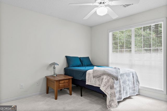 5 Queens Court, Sharpsburg, GA 30277