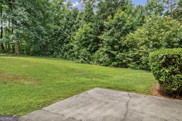 5 Queens Court, Sharpsburg, GA 30277