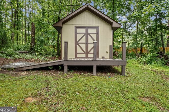 5 Queens Court, Sharpsburg, GA 30277