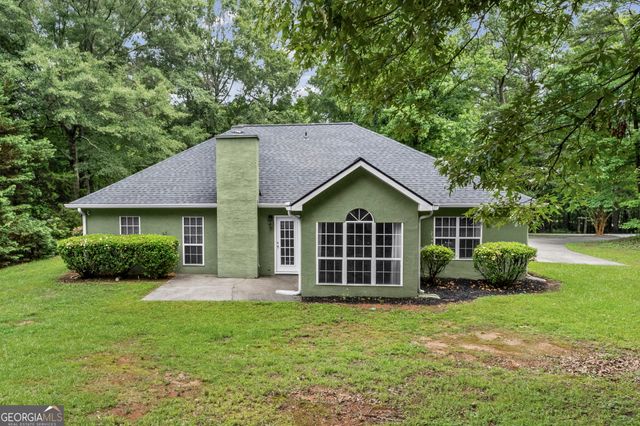 5 Queens Court, Sharpsburg, GA 30277