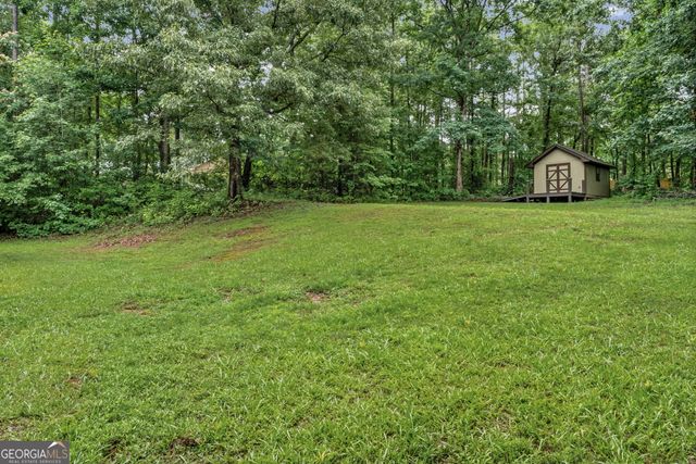 5 Queens Court, Sharpsburg, GA 30277