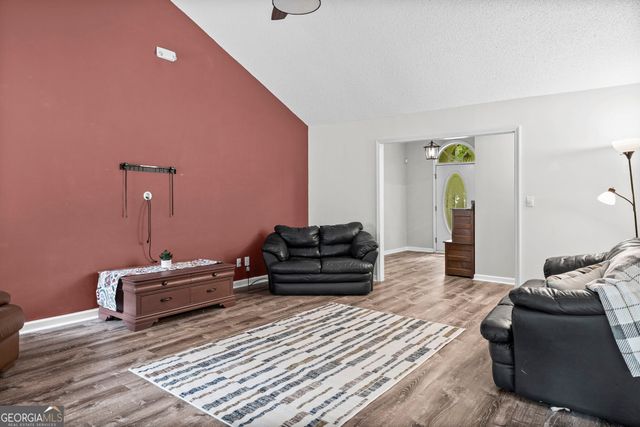 5 Queens Court, Sharpsburg, GA 30277
