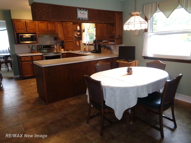 3185 Columbine Drive, Saginaw Twp, MI 48603