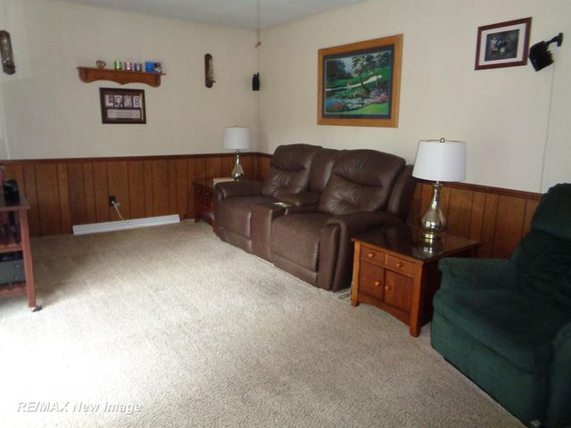 3185 Columbine Drive, Saginaw Twp, MI 48603