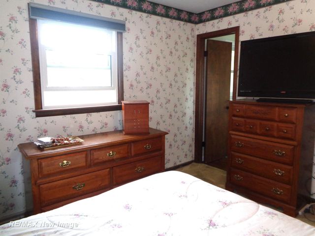 3185 Columbine Drive, Saginaw Twp, MI 48603