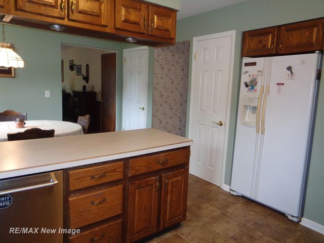 3185 Columbine Drive, Saginaw Twp, MI 48603
