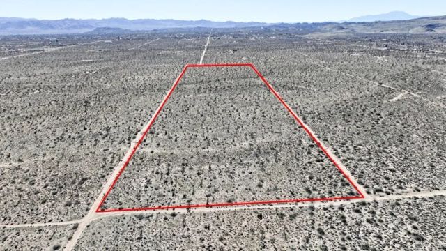 40 La Brisa, Yucca Valley, CA 92284