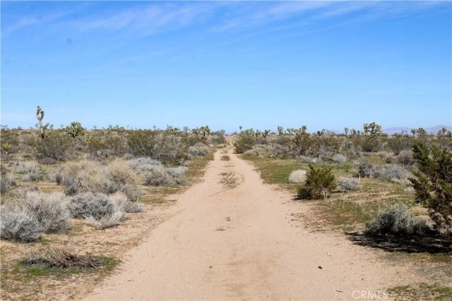 40 La Brisa, Yucca Valley, CA 92284