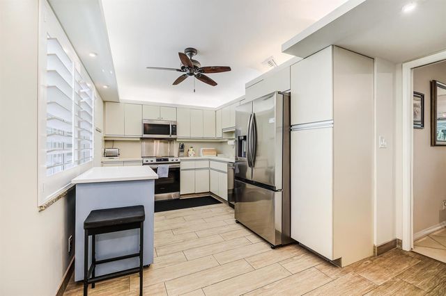 933 Cypress Grove Drive 103, Pompano Beach, FL 33069