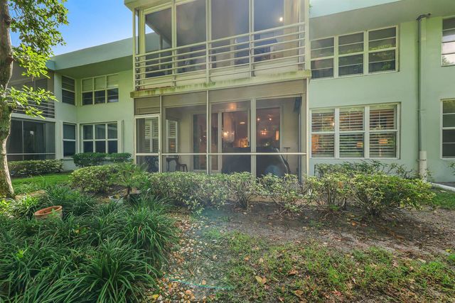 933 Cypress Grove Drive 103, Pompano Beach, FL 33069