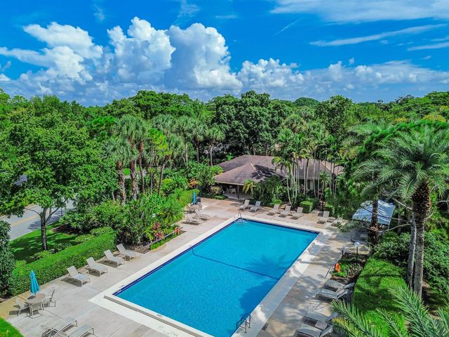 933 Cypress Grove Drive 103, Pompano Beach, FL 33069