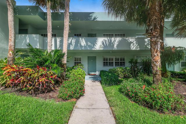 933 Cypress Grove Drive 103, Pompano Beach, FL 33069